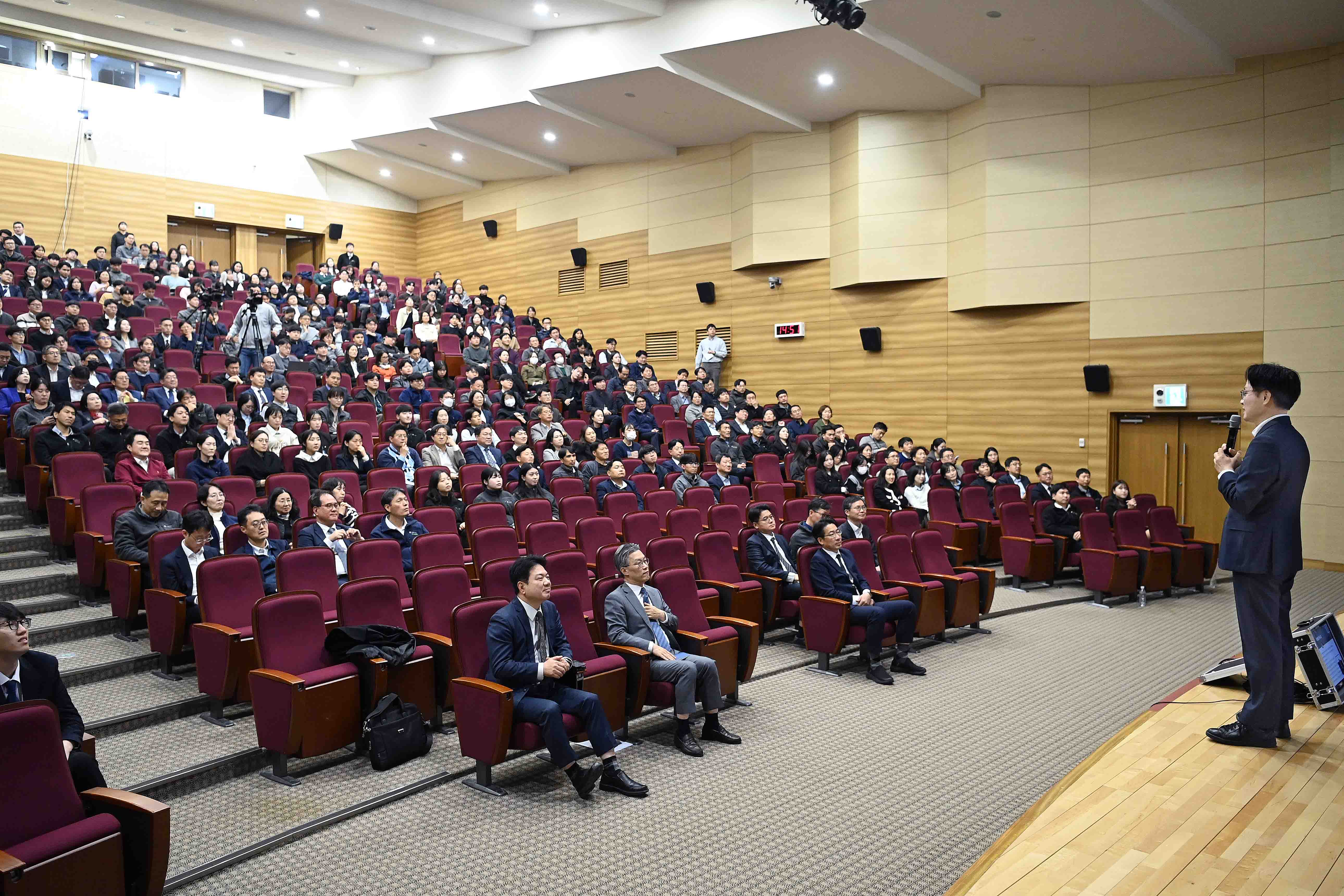“산업통상부 : 모두의 목소리로 열어가는 새로운 시작!” 관련사진5